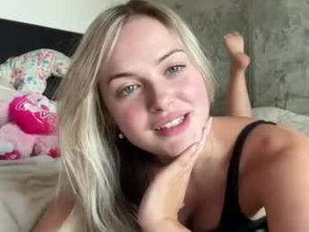 luvaimee webcam model stream image