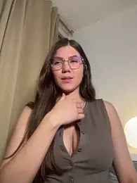 AmelieLaurent_ webcam model stream image