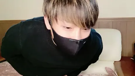 -kou-- webcam stripchat model stream image