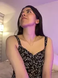 saori_10 webcam model stream image