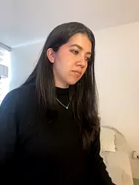 saori_10 webcam model stream image