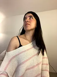 saori_10 webcam model stream image