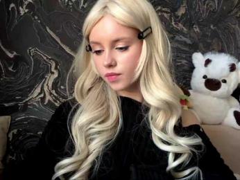 BundtAmely webcam bongacams model stream image