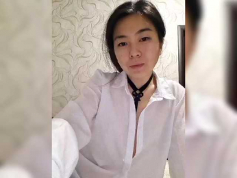 Annifer webcam model stream image