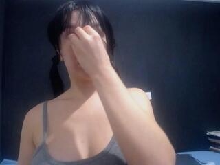 Leea Rose webcam model stream image