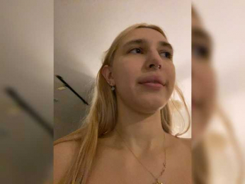 lina_wap webcam bongacams model stream image