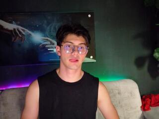 Bm Guys webcam model stream image