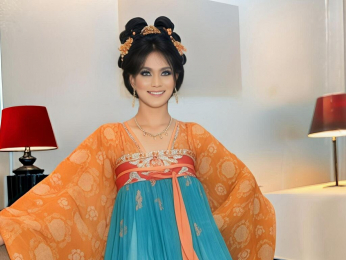 KerrahMitenna webcam model stream image