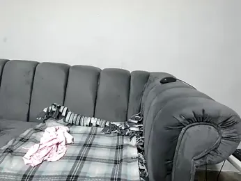 Pearl_00 webcam model stream image