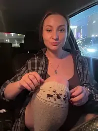 OlgaBuzzz webcam model stream image