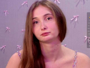 PeachGirl webcam model stream image