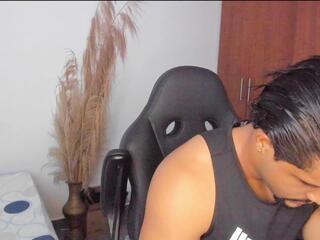 Owen Dark webcam model stream image