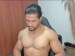 Owen Dark webcam model stream image