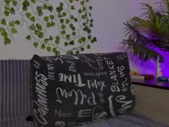 bravo_maestro webcam model stream image