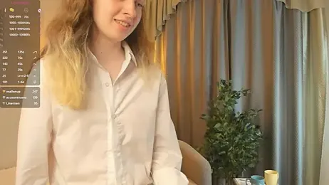 FIoraCoey webcam model stream image