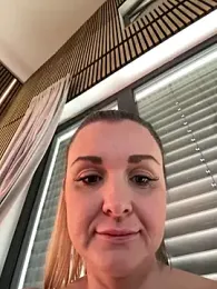 Bella-Tight webcam model stream image