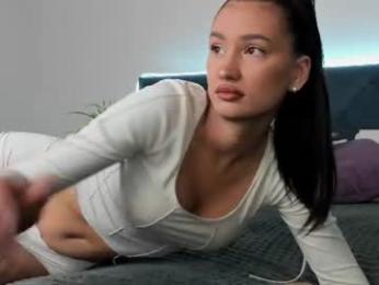 luna_mee webcam model stream image