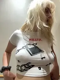 RonnieKiss webcam model stream image