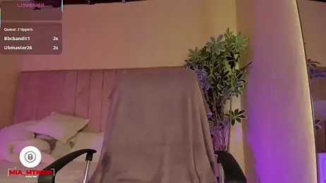 Mia_mtnz02 webcam model stream image