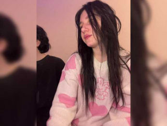 PinkyPai webcam model stream image