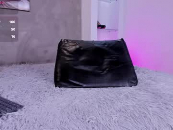 charlote_zc_ webcam model stream image