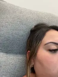 lariic webcam stripchat model stream image