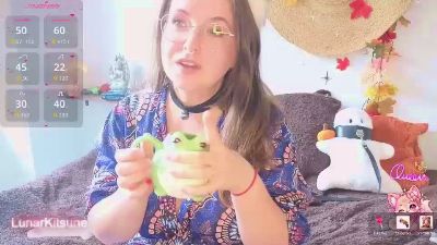 LunarKitsune webcam model stream image