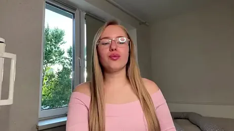 AmeliaOakheart webcam model stream image