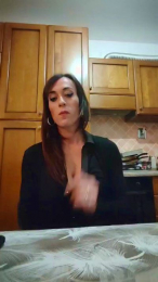 BennyHot90 webcam model stream image