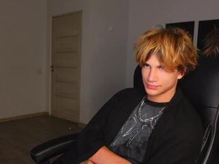 Denis Wu webcam model stream image