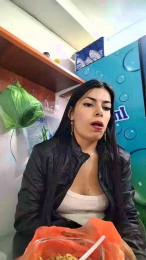 Estefanii_R webcam model stream image