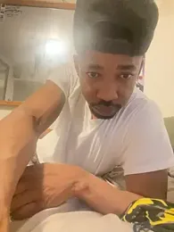 milfandyoungin webcam model stream image
