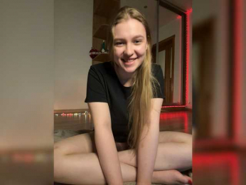 jucieLussie webcam model stream image