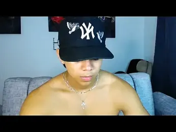 noahprada webcam model stream image