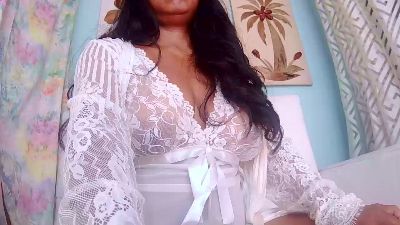 Loonah webcam model stream image