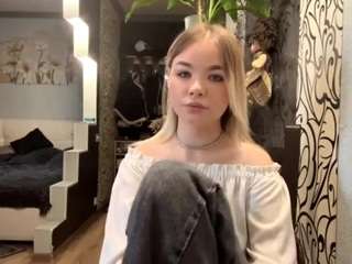 loritaklusman webcam model stream image