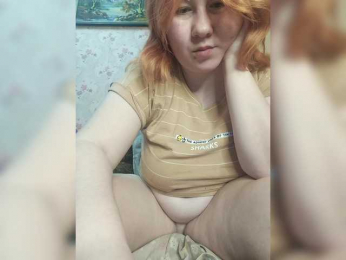 Lo-li-ta webcam model stream image