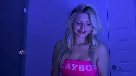 Summerclarke webcam stripchat model stream image