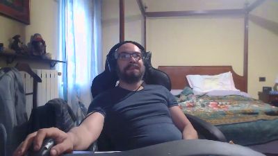 miktrent1 webcam model stream image