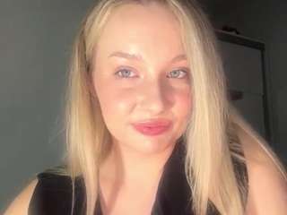 merririesgraf webcam camsoda model stream image