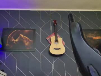 aaronbomer webcam chaturbate model stream image