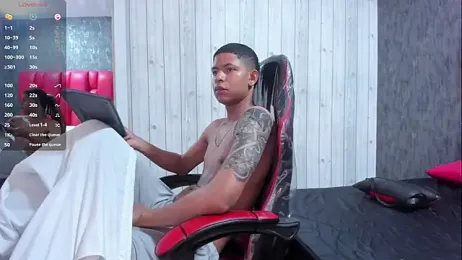 _erick_j webcam stripchat model stream image