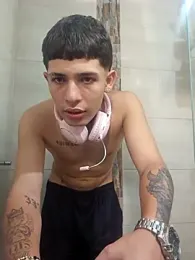 latiin_boy21 webcam stripchat model stream image