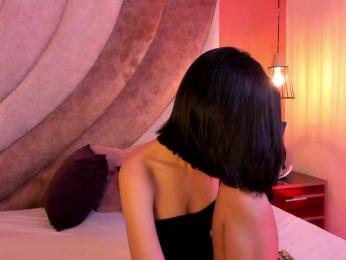 LeahSaenz webcam model stream image