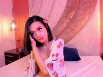 LeahSaenz webcam model stream image