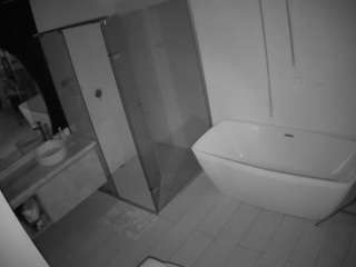voyeurcam-casa-salsa-bathroom-2 webcam model stream image