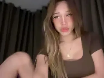 CallMeLerren webcam model stream image