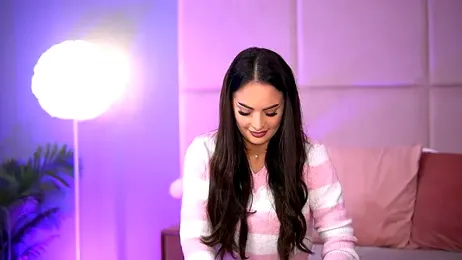 AlmaLuv webcam model stream image