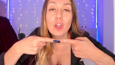 LindaWhite_ webcam model stream image