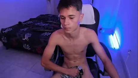 Aron_Boyy webcam model stream image